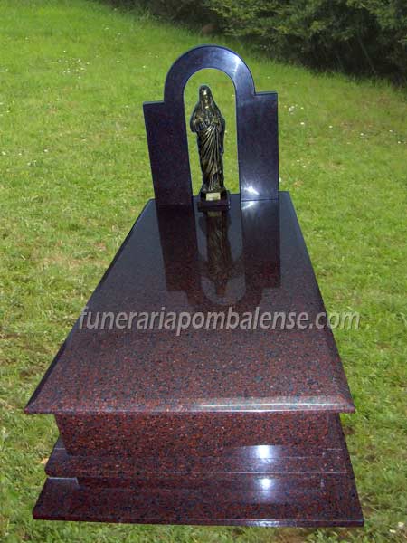 Campa em Granito, Red Africa, Campas Bordeaux, imagem nossa senhora, preto e branco, Pedra, Campas, Granito, Enterros, Funerárias, Pedra, Funeral, Campa, Agencias, funerárias, serviços, centro, norte, sul, Portugal