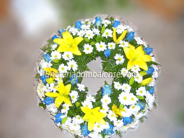Coroa, Flores Naturais, Naturais, Coroas, Flores, Arranjo floral, arranjos florais, Arranjos Florais, Agências Funerárias, Portugal, França, Luxemburgo, Suíça, Transladações