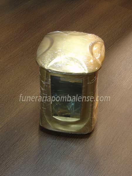Lanternas para Cemitérios, Candeias para campas, Funerais, Artigos Fúnebres, Funerária, Embelezamento de campas, Jazigos, Cemitério, Lanternas, Candeias, Agências funerárias, Imagens, Religiosas