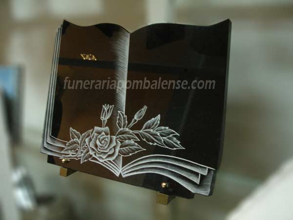 Lápides, Pedra, granito, flores, Mensagem, livro aberto, ramo, Lapide de cemitério, cemitérios, pedra, Agências Funerárias, Funerais, Portugal, Centro, Leiria, Coimbra, França, Suíça, Luxemburgo, Artigos funerários