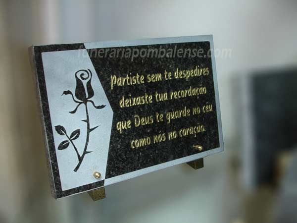 Lápides, Pedra, Granito, Rosa com espinhos, Mensagem, Lapide de cemitério, cemitérios, pedra, Agências Funerárias, Funerais, Portugal, Centro, Leiria, Coimbra, França, Suíça, Luxemburgo, Artigos funerários