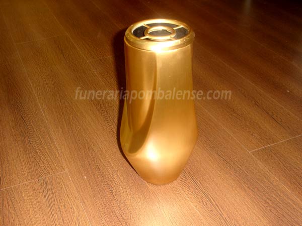 Floreira, Vasos em bronze, Vasos para flores, Vasos para cemitérios, funerais, Funerárias, Agências funerárias, artigos funerários, Agência funerária A Pombalense, Pombal, Portugal, França, Vaso de cor dourada